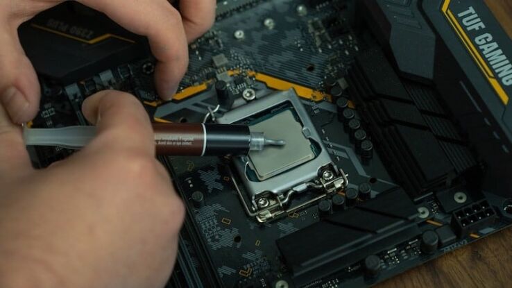 How to remove thermal paste from a CPU