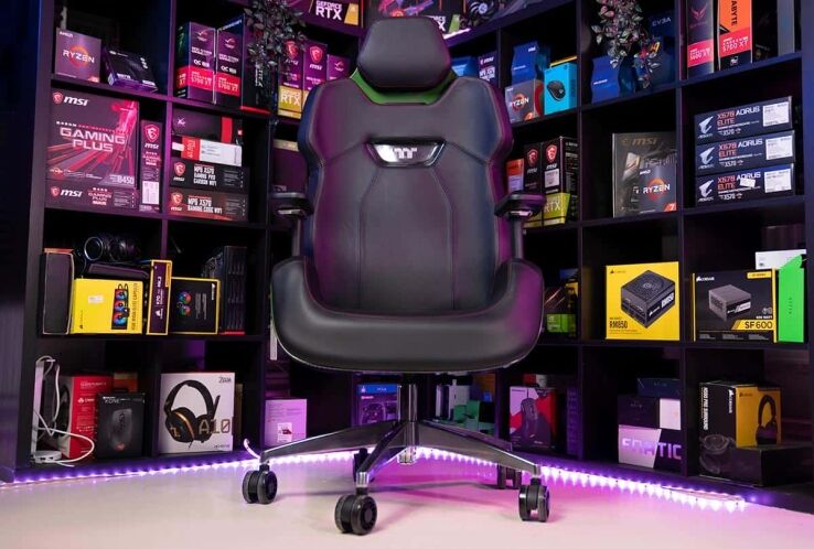 Thermaltake Argent E700 gaming chair review: Too much form, not enough function