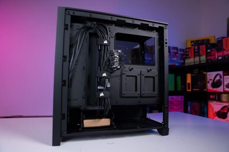 Best case for RX 7600 XT PC builds: premium to budget options